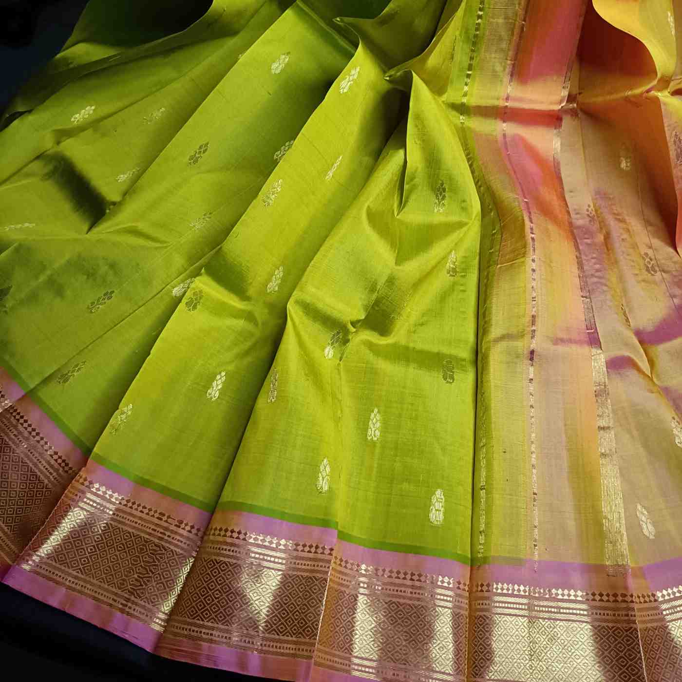 Pure Handloom Parrot Green Thirubhuvanam Silk Saree - Orange Pink Border