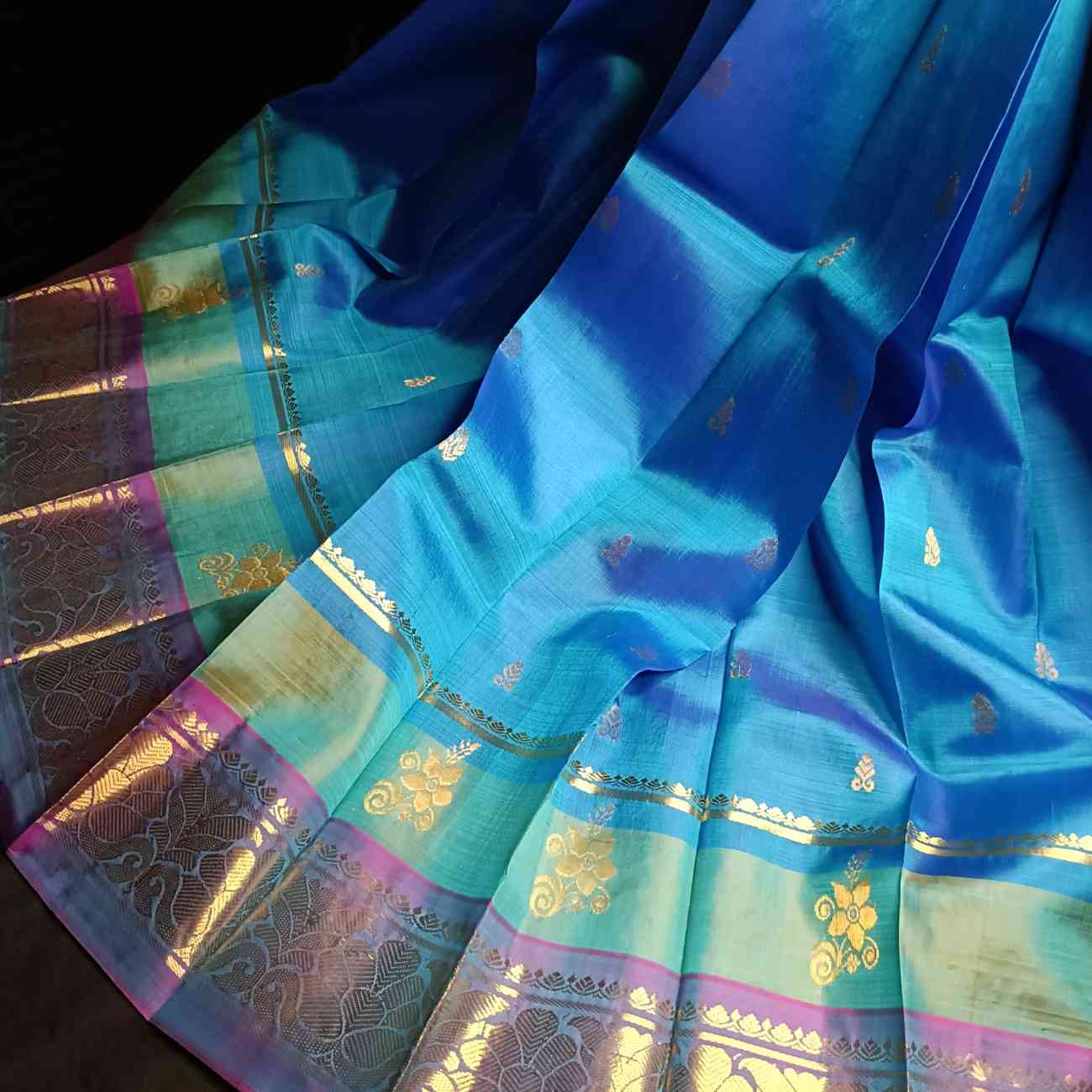 Pure Handloom Peacock Blue Thirubhuvanam Silk Saree - Adhbhutha