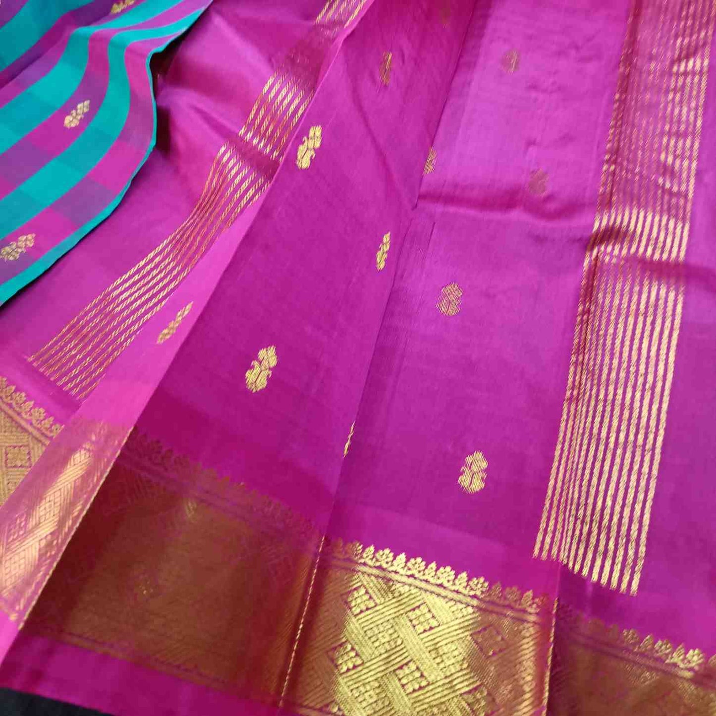 Pure Handloom Multi Check Thirubhuvanam Silk Saree