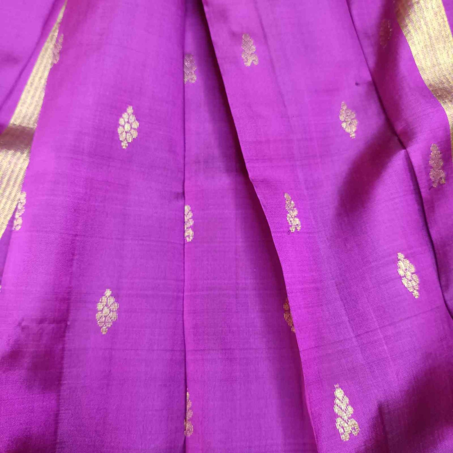 Pure Handloom Purple Thirubhuvanam Silk Saree - Purple with border