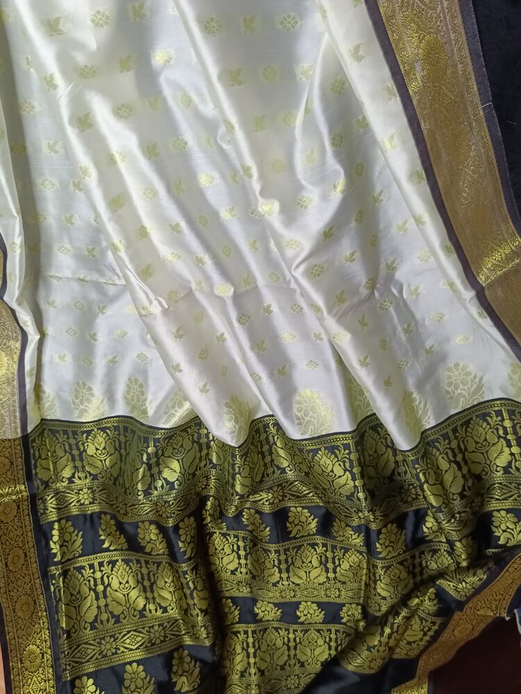 WHITE BUTI KANJIVARAM BANARASI SAREE